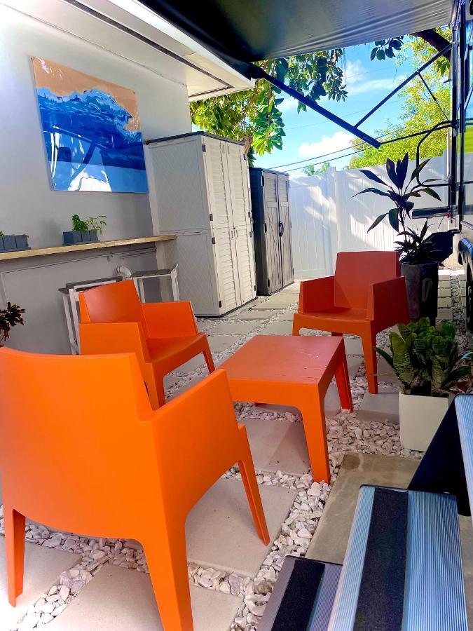 Luxury Riverside Rv Hotel Dania Beach Exterior photo
