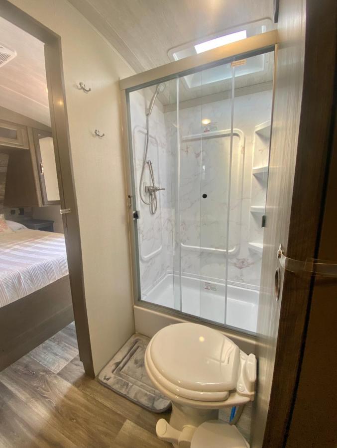 Luxury Riverside Rv Hotel Dania Beach Exterior photo